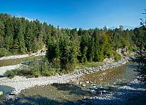 Beeindruckender Ausblick auf den Zusammenfluss von Kander und Simme bei einem Rastplatz zwischen Reutigen und Wimmis. (bei Klick vergrösserte Ansicht Bild)